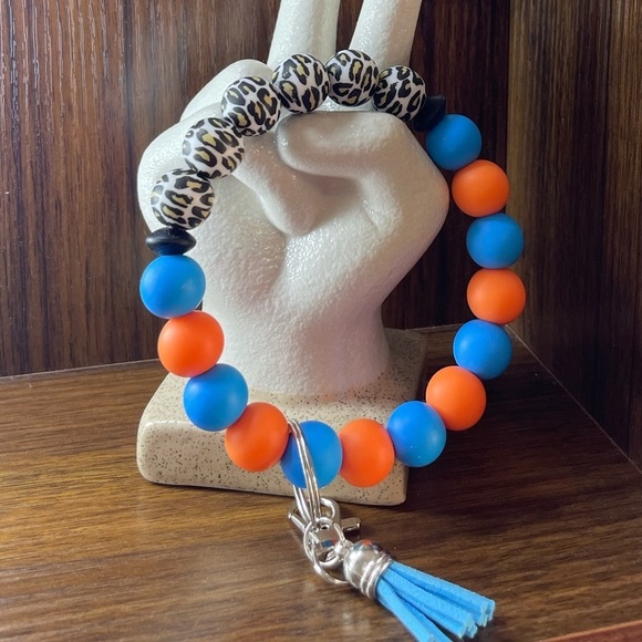 SILICONE bead new keychain - Picture 1 of 1